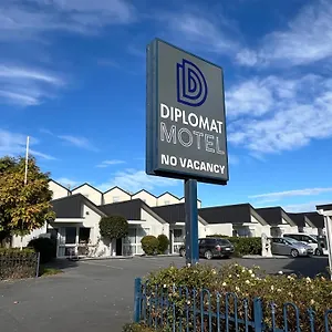Diplomat Motel